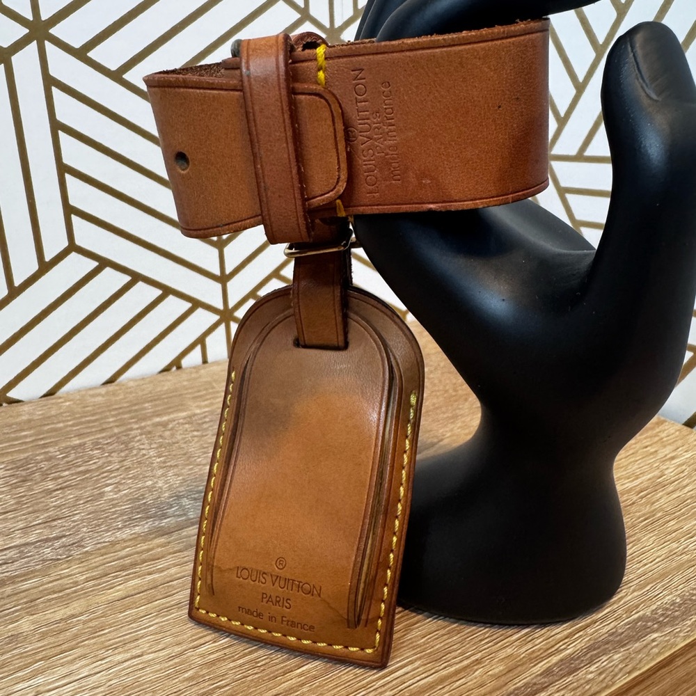 Louis Vuitton Brown Leather bag Tag and Handle Keeper Set